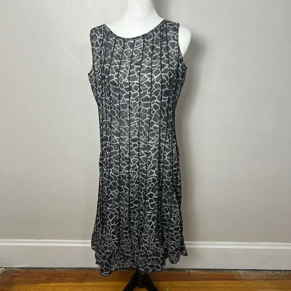 Sandra Darren Midi Dress Animal Print Pleated Sleeveless Casual Size 10 - Picture 1 of 7